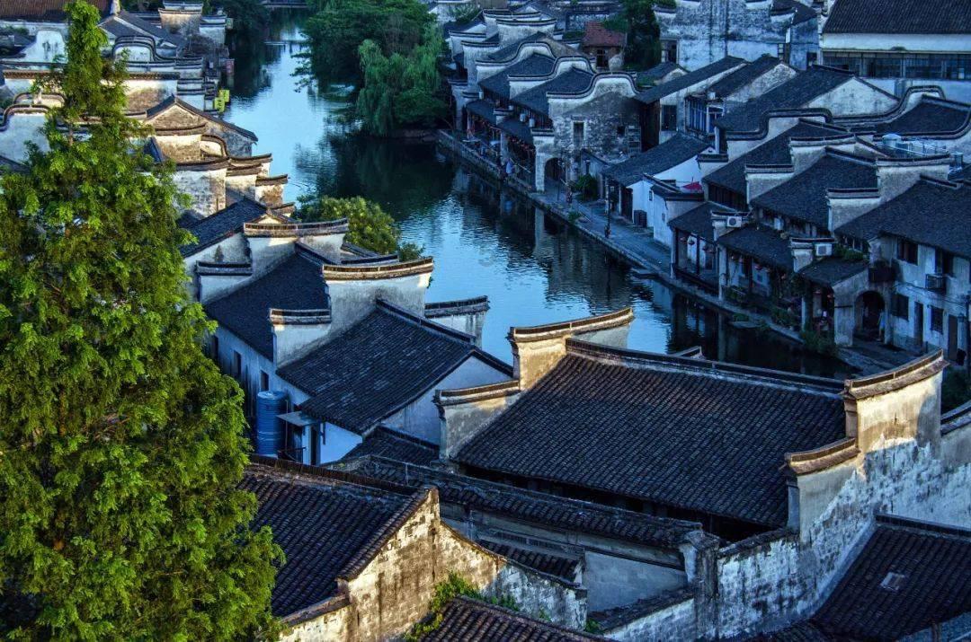 斯基拉:伯格瓦尔今夏正式加盟巴萨,转会费为1000万欧左右